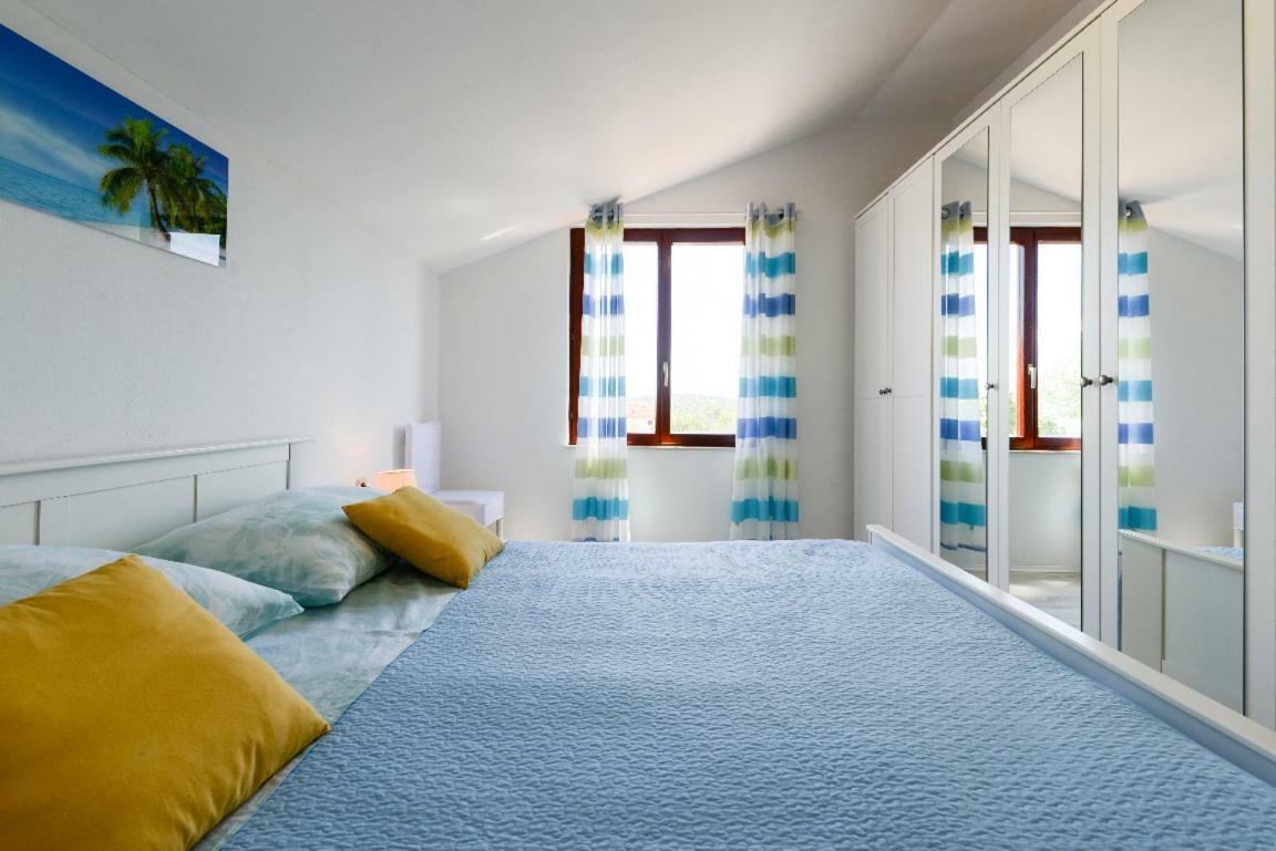 Apartment Lordanic Zaglav, Dugi Otok Exterior photo